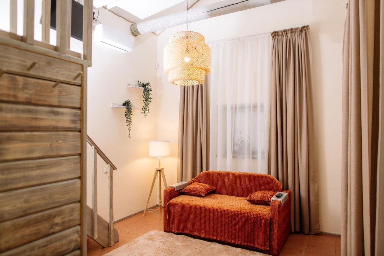 Veselyj Zajets Hotel Pirnove Luaran gambar
