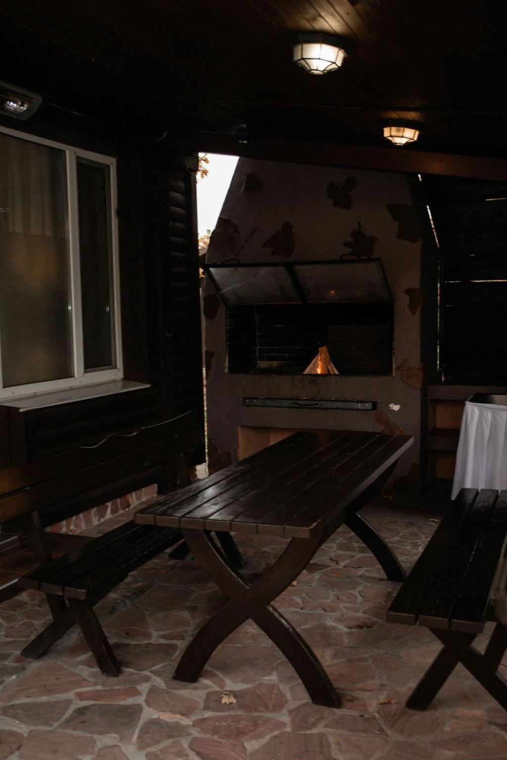 Veselyj Zajets Hotel Pirnove Luaran gambar